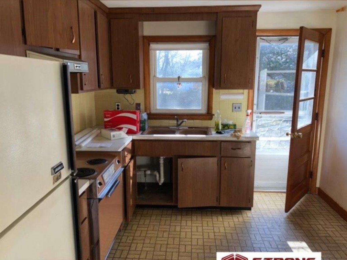 kitchen project before, Strong Hands